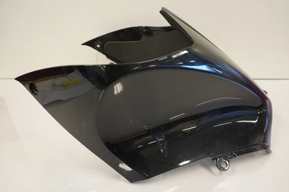 Baksidan på Bensintankskåpa från en Kawasaki ZZ-R 1400 -2010 motorcykel.