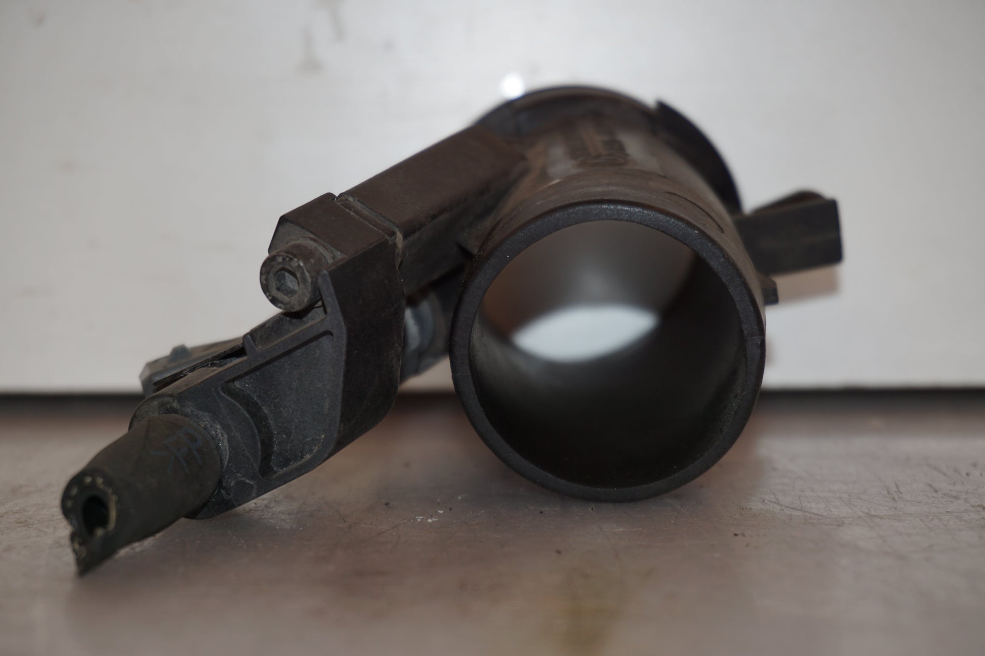 Snett nerifrån på Spridare från en BMW R 1200 C -2002 motorcykel.