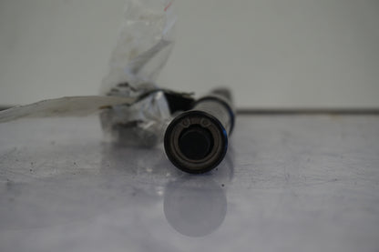 Snett uppifrån på Styrdämpare från en BMW S 1000 RR -2010 motorcykel.