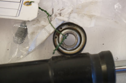 Extrabild1 på Styrdämpare från en BMW S 1000 RR -2010 motorcykel.