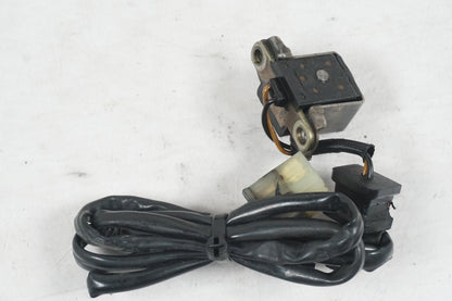 Baksidan på Tändpickup från en Kawasaki ZX-10 -1990 motorcykel.