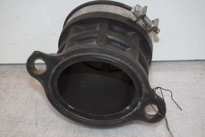 Vänster sida på Insug från en BMW F 650 CS -2002 motorcykel.