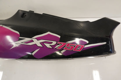 Snett uppifrån på Bakvinge från en Kawasaki ZXR 750 -1993 motorcykel.