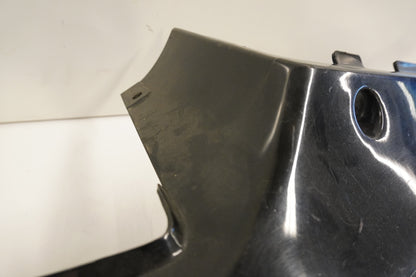 Snett nerifrån på Bakvinge från en Kawasaki ZXR 750 -1993 motorcykel.