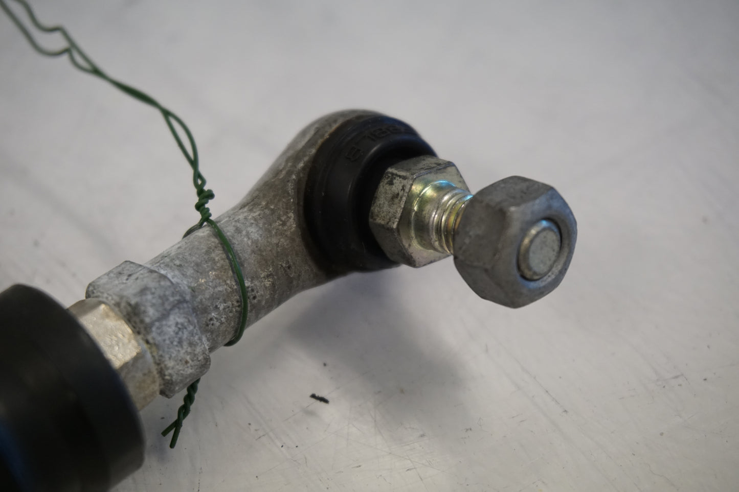 Extrabild1 på Styrdämpare från en BMW S 1000 RR -2010 motorcykel.