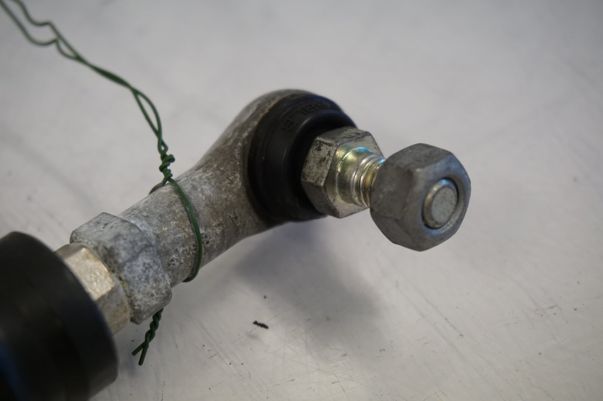 Extrabild1 på Styrdämpare från en BMW S 1000 RR -2010 motorcykel.