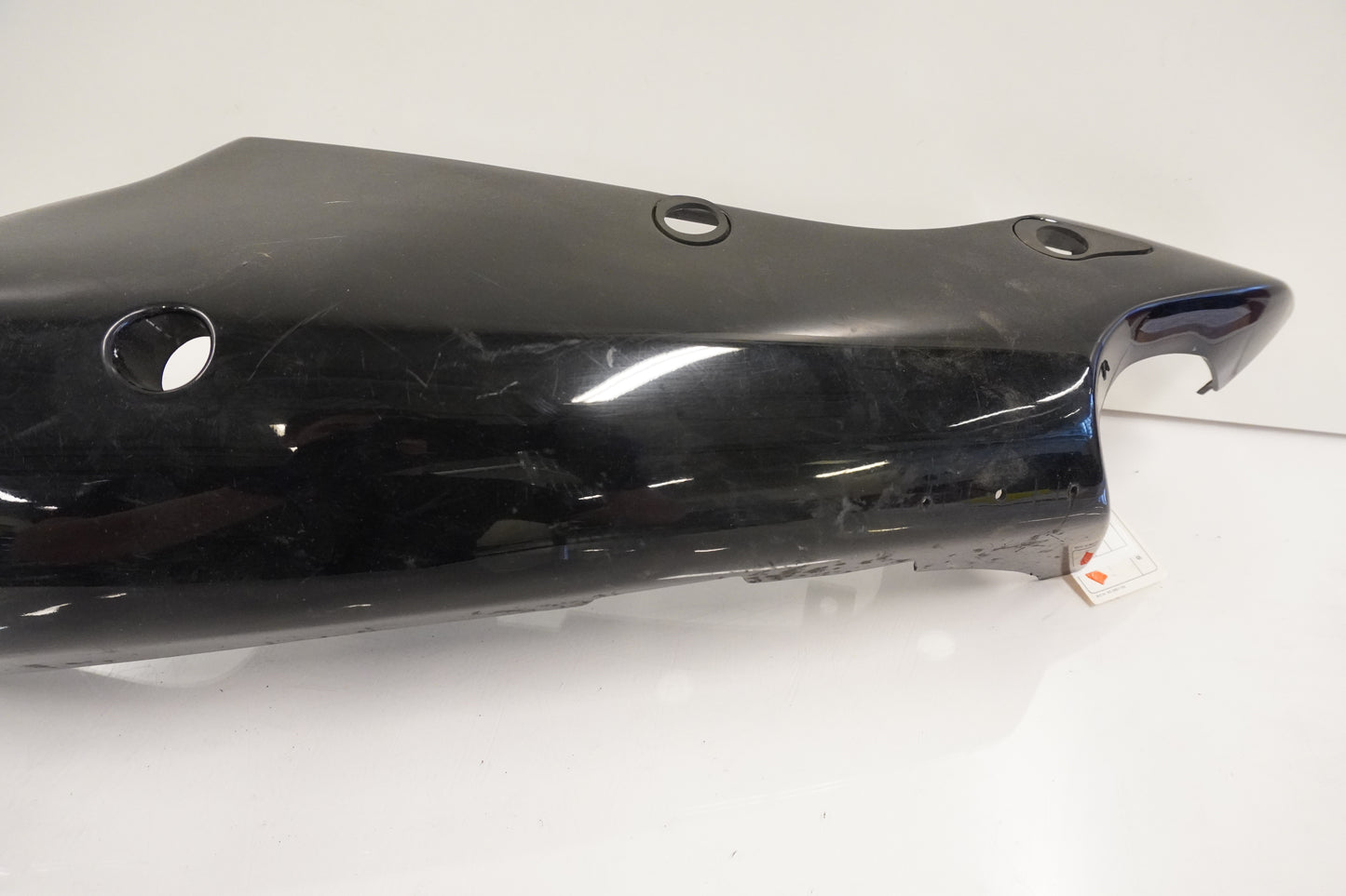 Höger sida på Bakvinge från en Kawasaki ZX-7R -1997 motorcykel.
