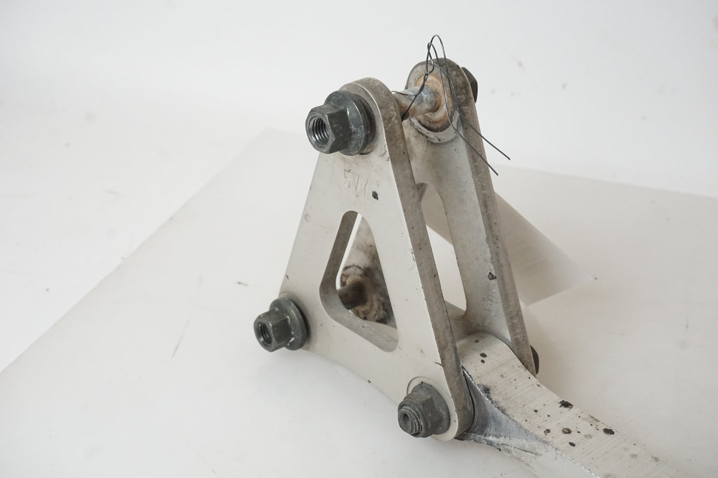 Stötdämparlänkage