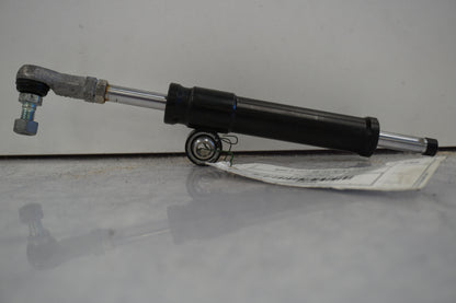 Framsidan på Styrdämpare från en BMW S 1000 RR -2011 motorcykel.