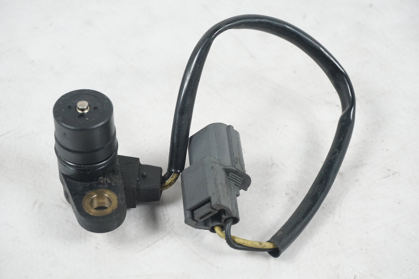 Framsidan på Tändpickup från en Kawasaki Z 1000 -2003 motorcykel.