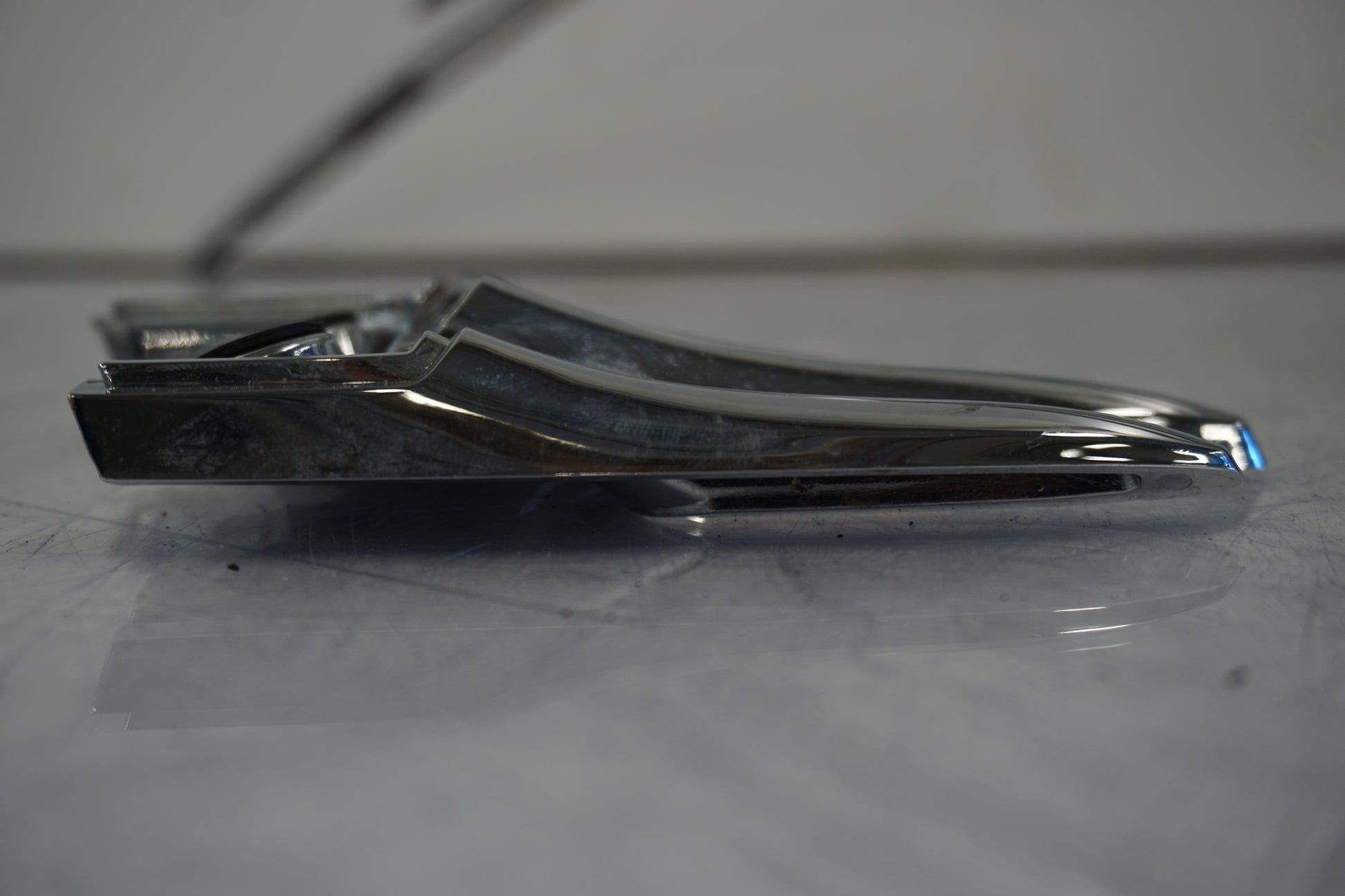 Höger sida på Bensintankdekor från en Yamaha XV 1900 -2007 motorcykel.