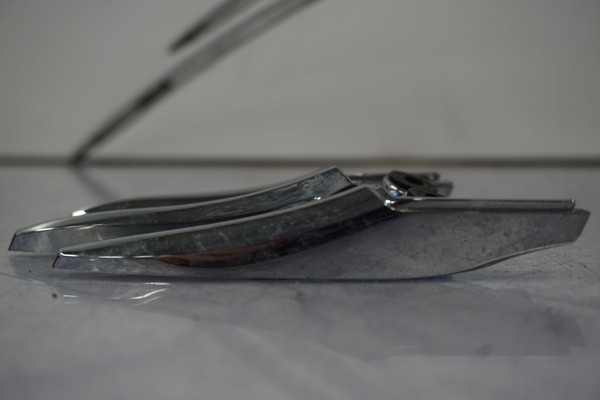 Snett uppifrån på Bensintankdekor från en Yamaha XV 1900 -2007 motorcykel.