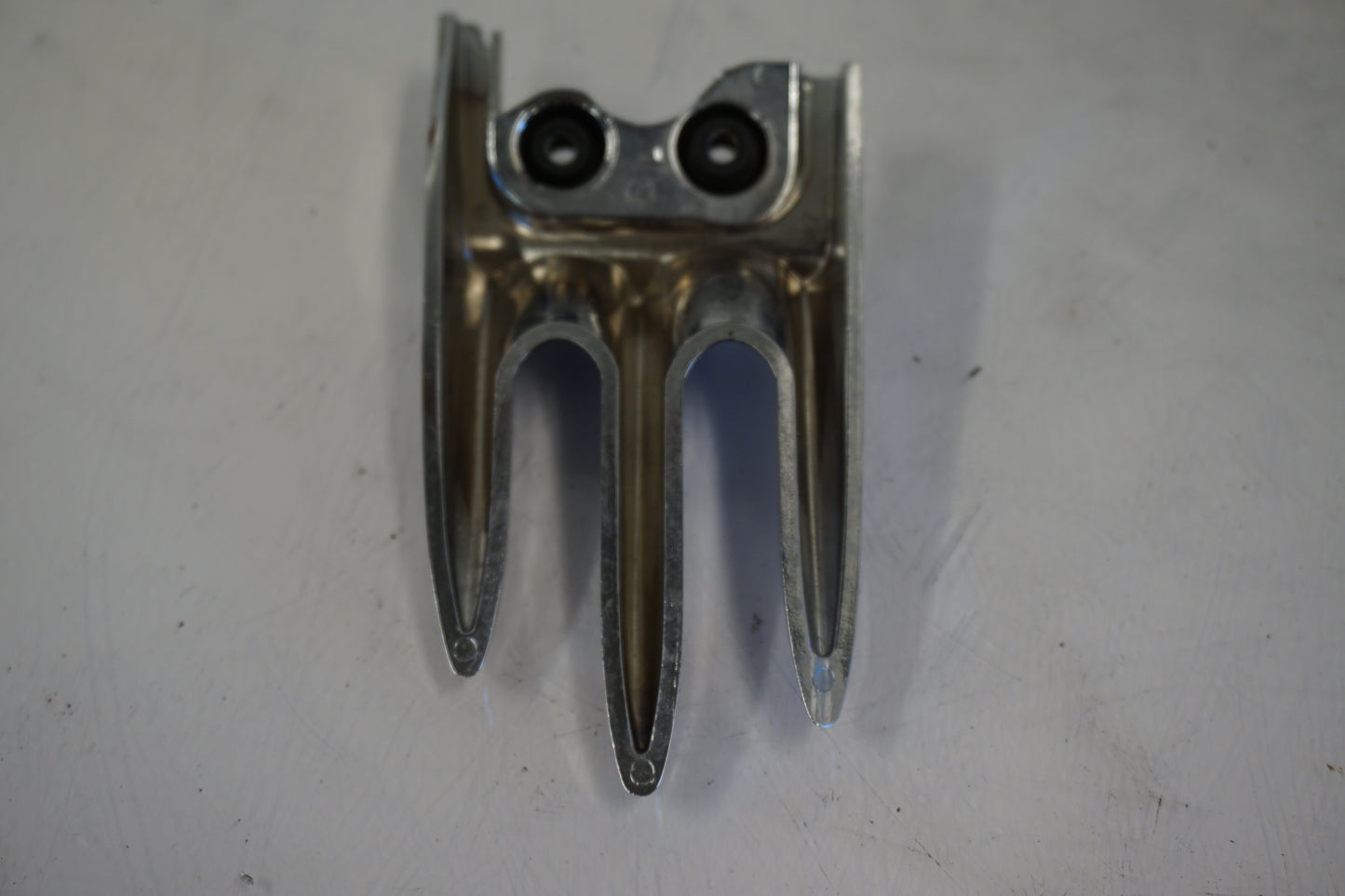 Extrabild2 på Bensintankdekor från en Yamaha XV 1900 -2007 motorcykel.