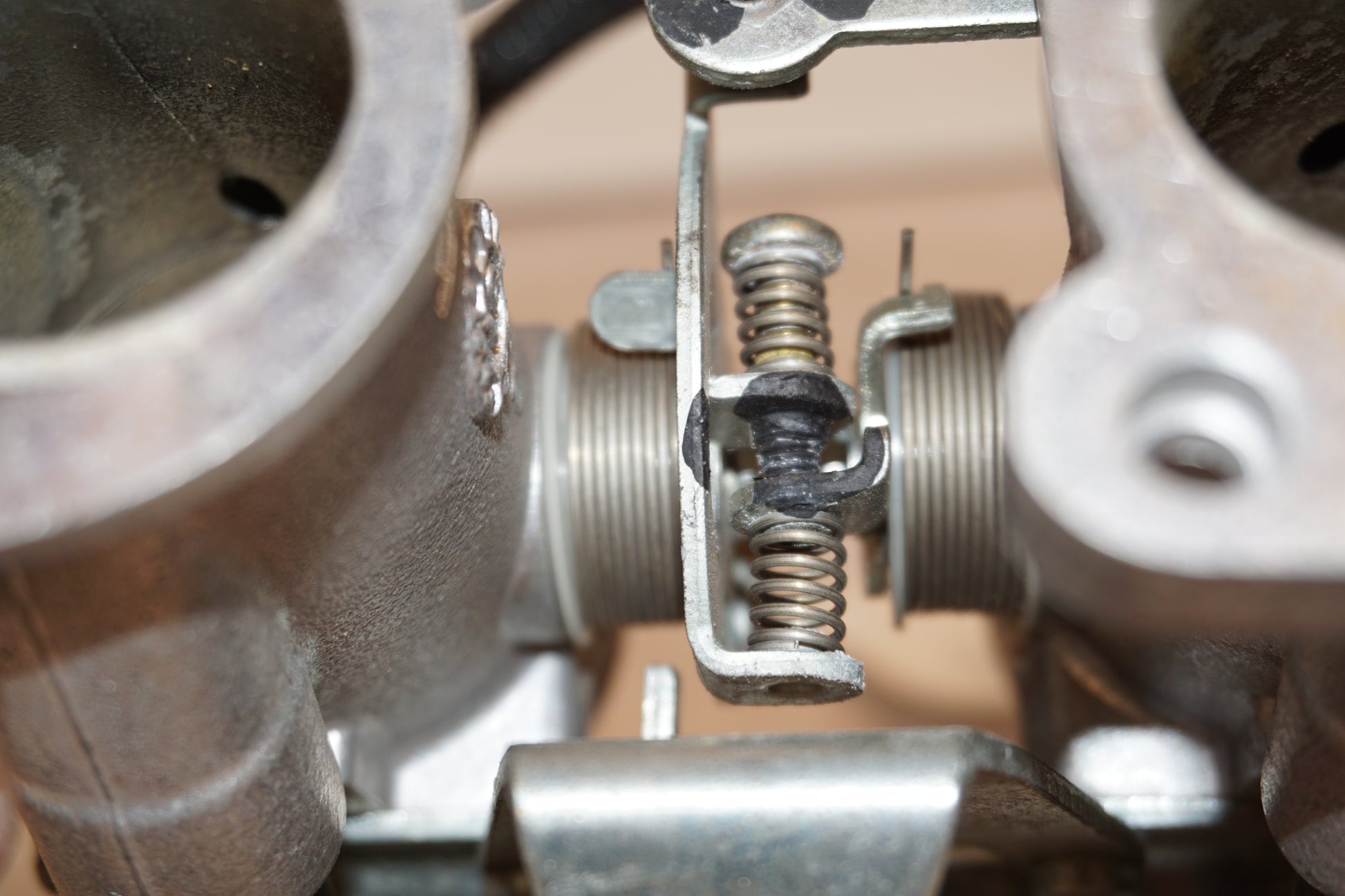 Extrabild3 på Insprutbrygga från en Triumph Tiger -2004 motorcykel.