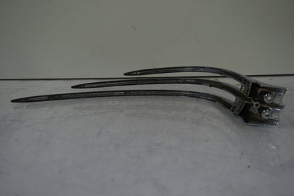 Extrabild4 på Bensintankdekor från en Yamaha XV 1900 -2007 motorcykel.