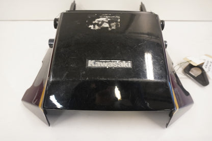 Baksidan på Bakvinge från en Kawasaki GPZ 900 -1990 motorcykel.