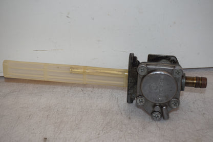 Framsidan på Bensinkran från en Kawasaki ZRX 1100 -1997 motorcykel.