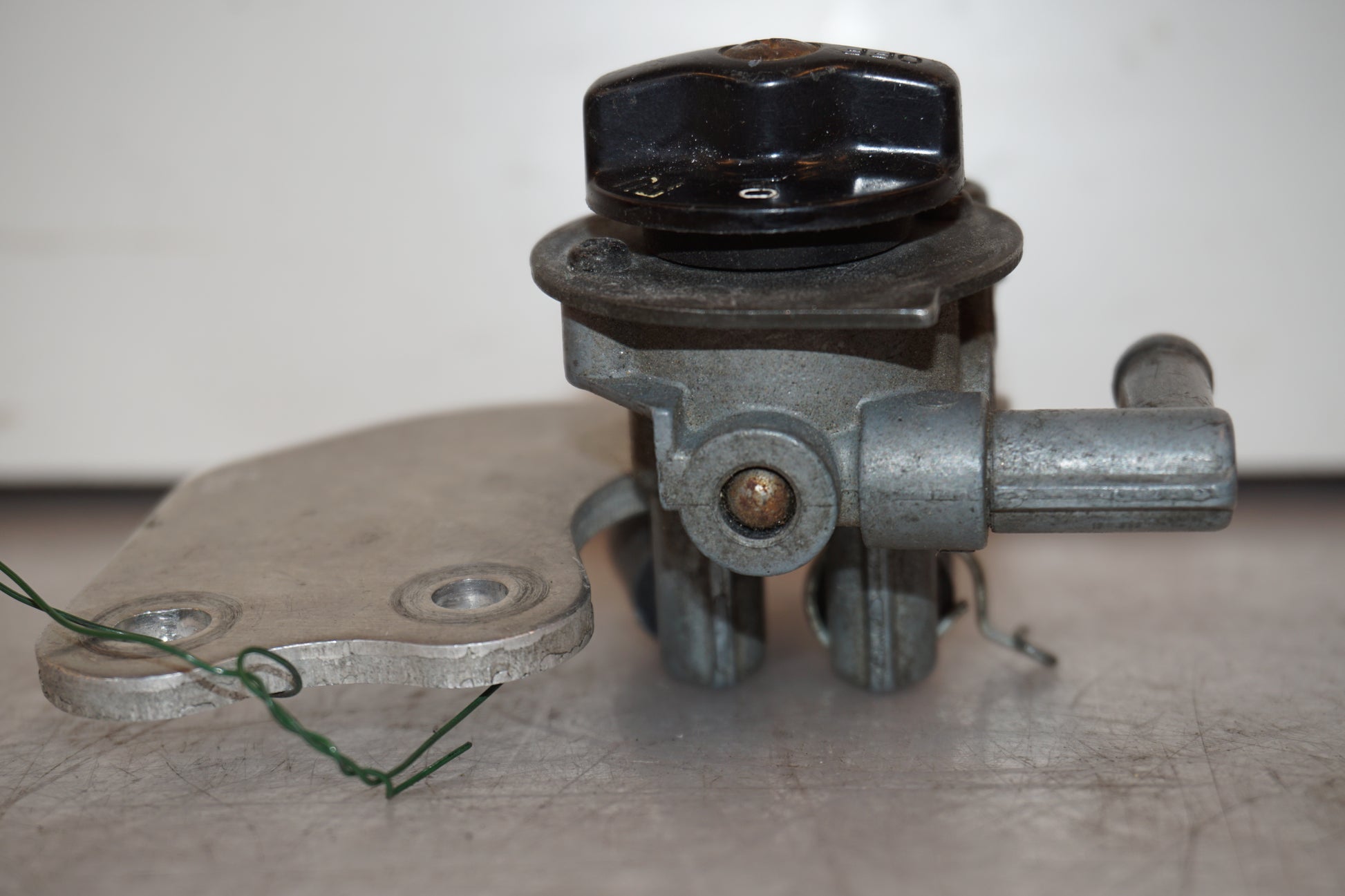 Snett uppifrån på Bensinkran från en Kawasaki ZXR 750 -1993 motorcykel.