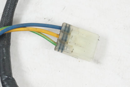 Baksidan på Tändpickup från en Suzuki GSX 1400 -2003 motorcykel.