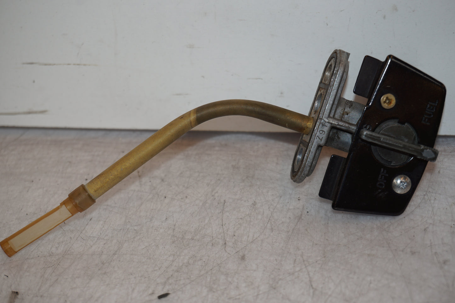 Framsidan på Bensinkran från en Kawasaki ZX-10 -1990 motorcykel.