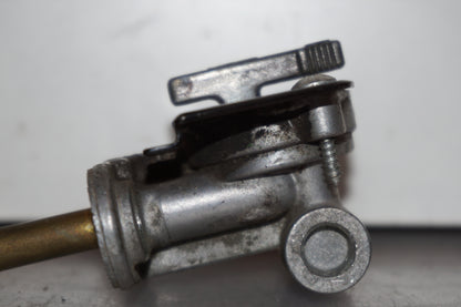 Höger sida på Bensinkran från en Kawasaki ZX-10 -1990 motorcykel.