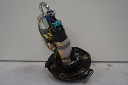 Framsidan på Bensinpump insprut från en Honda CBR 900 RR -2002 motorcykel.