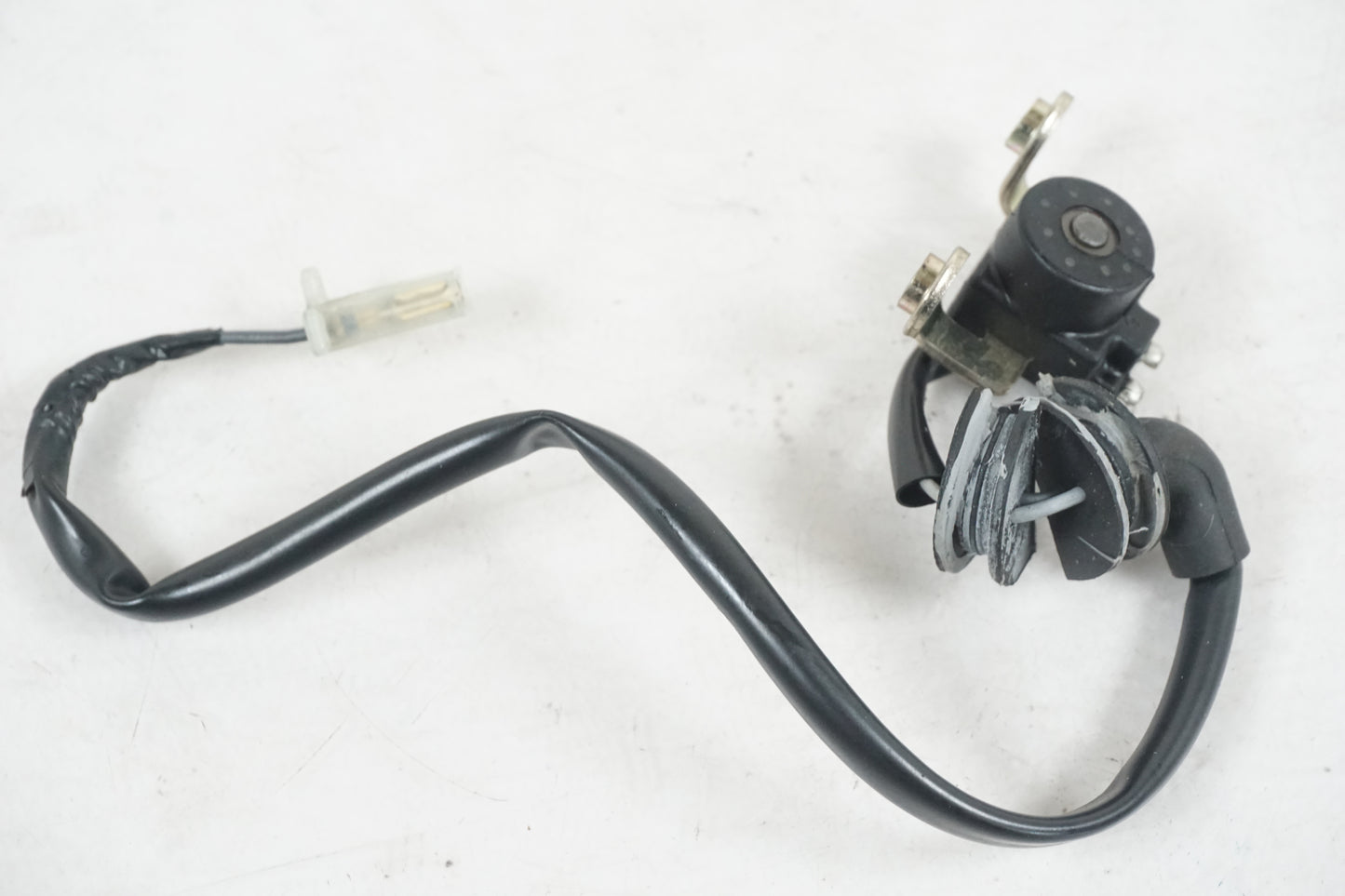 Framsidan på Tändpickup från en Yamaha YZF R6 -2000 motorcykel.