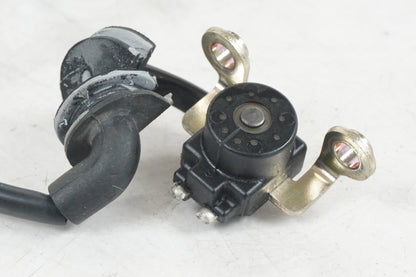 Baksidan på Tändpickup från en Yamaha YZF R6 -2000 motorcykel.