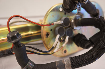 Snett nerifrån på Bensinpump insprut från en Kawasaki VN 1500 Mean Streak -2002 motorcykel.