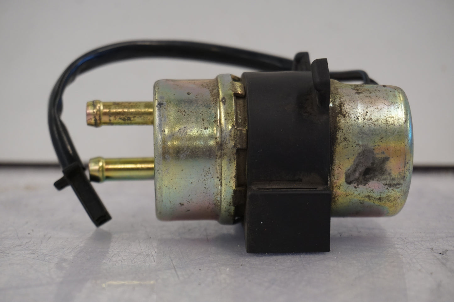 Framsidan på Bensinpump förgasare från en Yamaha BT 1100 -2004 motorcykel.