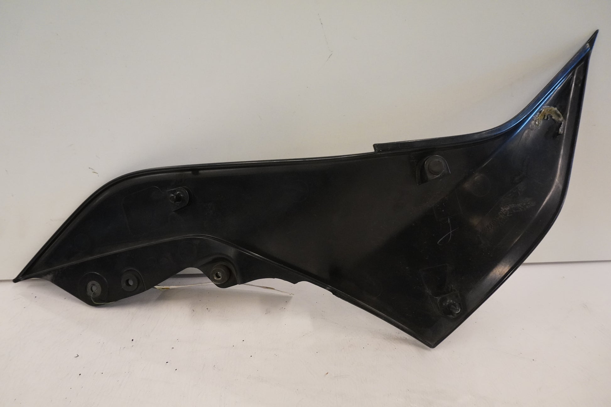 Baksidan på Sidopanel från en Kawasaki Z 750 -2008 motorcykel.