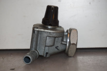 Extrabild1 på Bensinkran från en Honda XL 1000 V -2008 motorcykel.