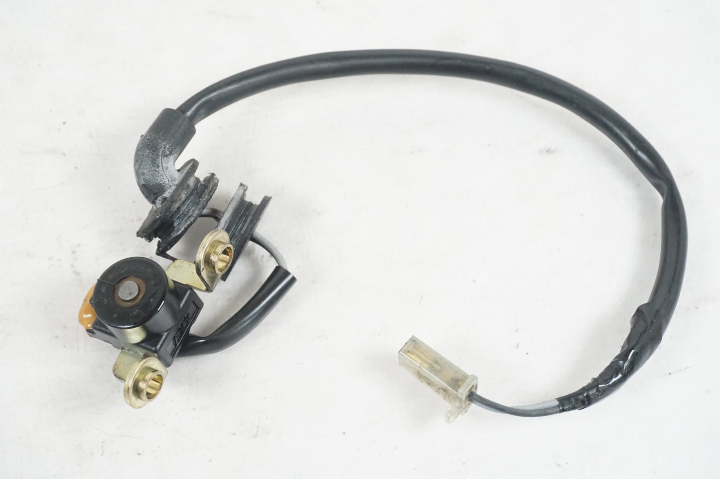 Framsidan på Tändpickup från en Yamaha YZF R6 -2001 motorcykel.