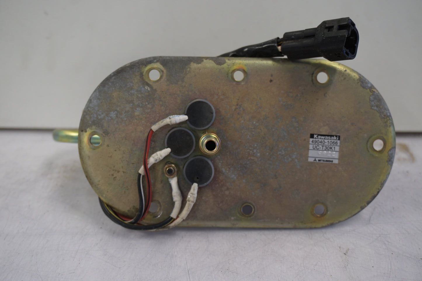 Baksidan på Bensinpump insprut från en Kawasaki VN 1500 Classic Tourer -2000 motorcykel.