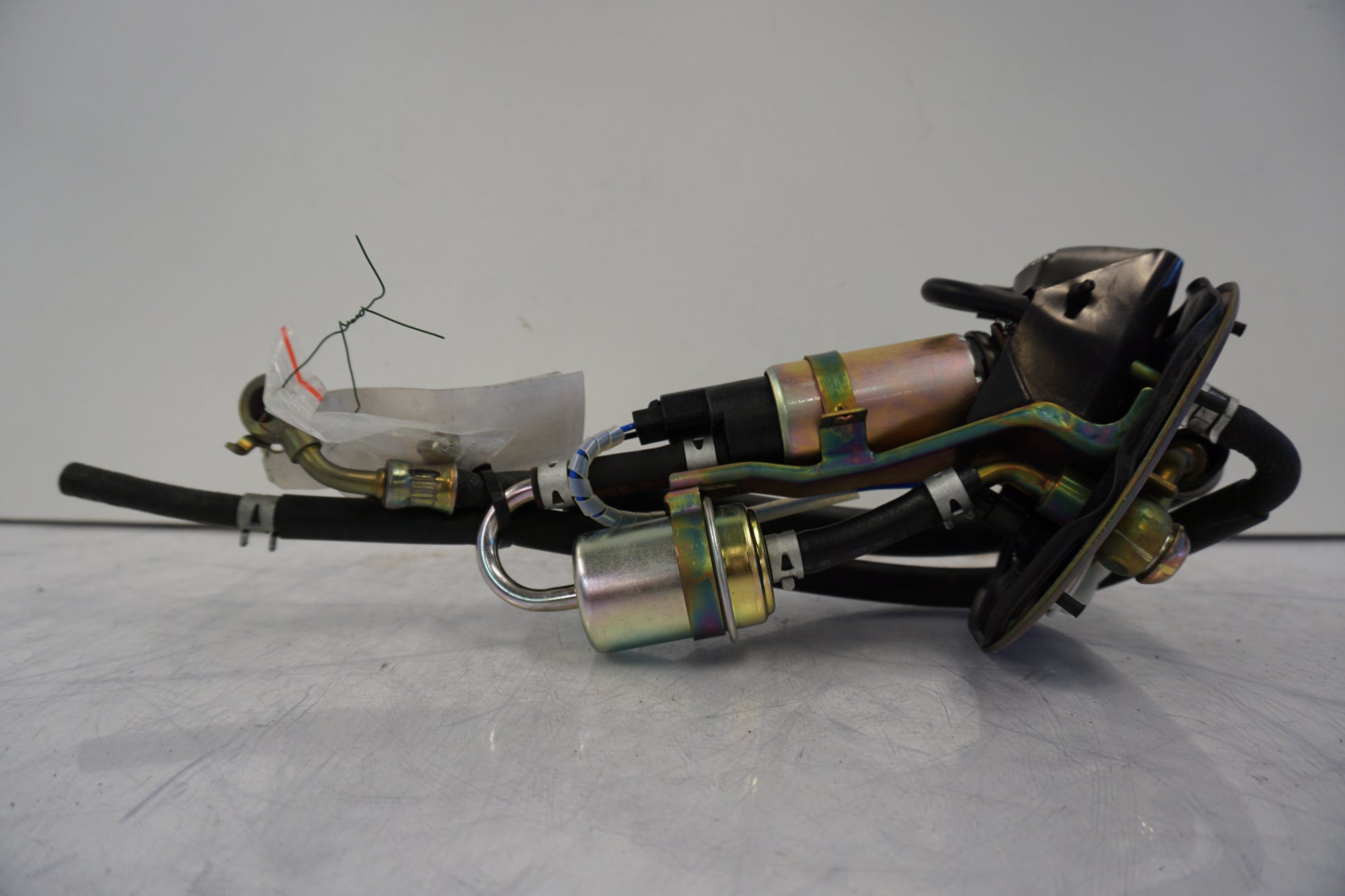 Höger sida på Bensinpump insprut från en Honda VFR 800 -2005 motorcykel.