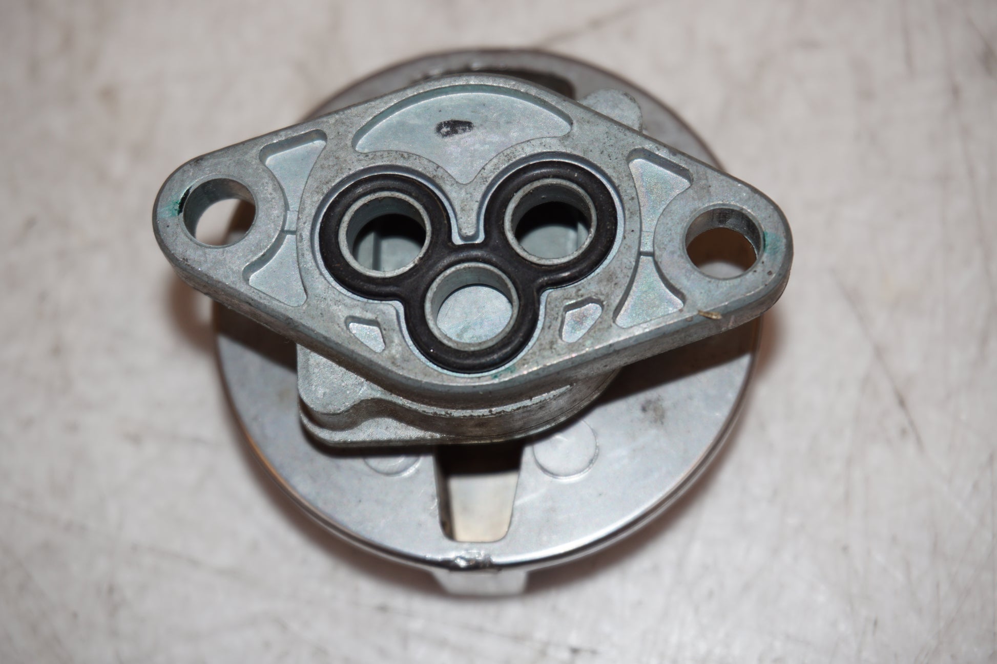 Extrabild1 på Bensinkran från en Honda VFR 750 -1988 motorcykel.