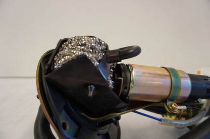 Snett uppifrån på Bensinpump insprut från en Honda VFR 800 -2005 motorcykel.