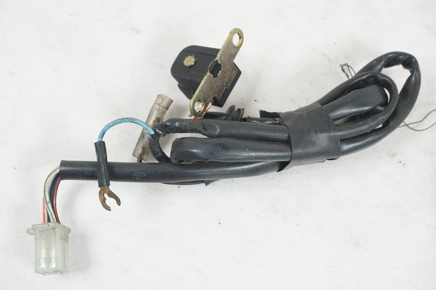 Baksidan på Tändpickup från en Yamaha XJ 900 S -1998 motorcykel.