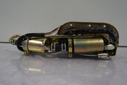 Vänster sida på Bensinpump insprut från en Kawasaki VN 1500 Classic Tourer -2003 motorcykel.