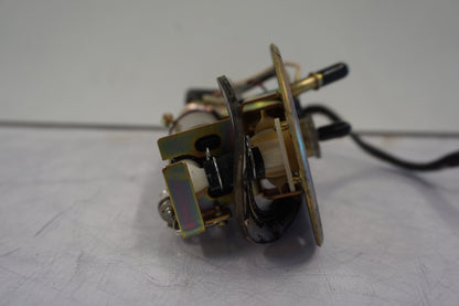 Snett uppifrån på Bensinpump insprut från en Kawasaki VN 1500 Classic Tourer -2003 motorcykel.