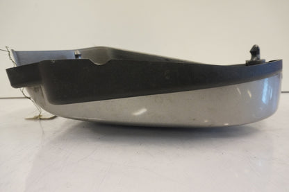 Vänster sida på Sidopanel från en Kawasaki VN 1500 Mean Streak -2003 motorcykel.