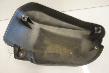 Snett uppifrån på Sidopanel från en Kawasaki VN 1500 Mean Streak -2003 motorcykel.