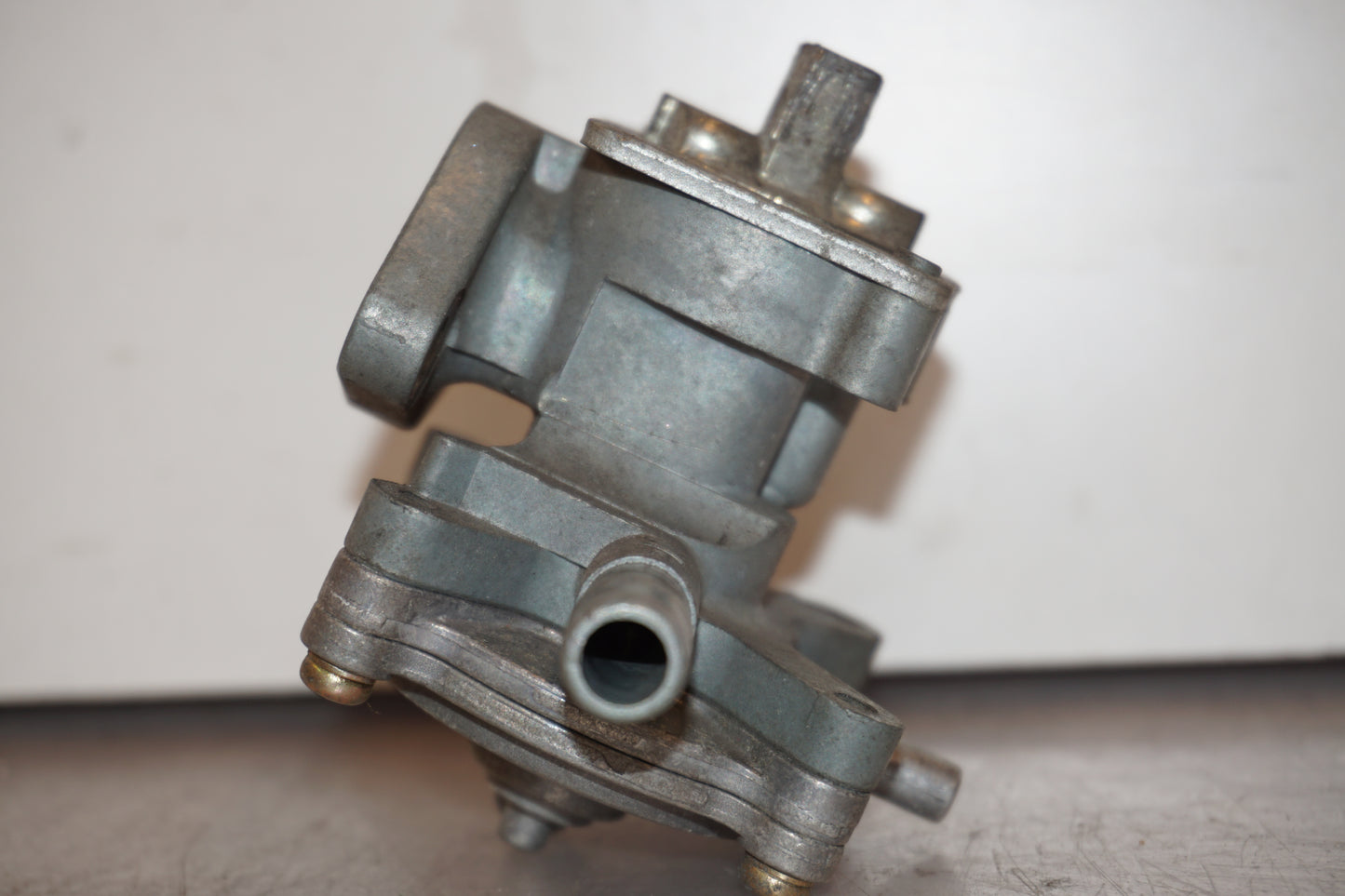 Snett uppifrån på Bensinkran från en Honda VTR 1000 F -1997 motorcykel.