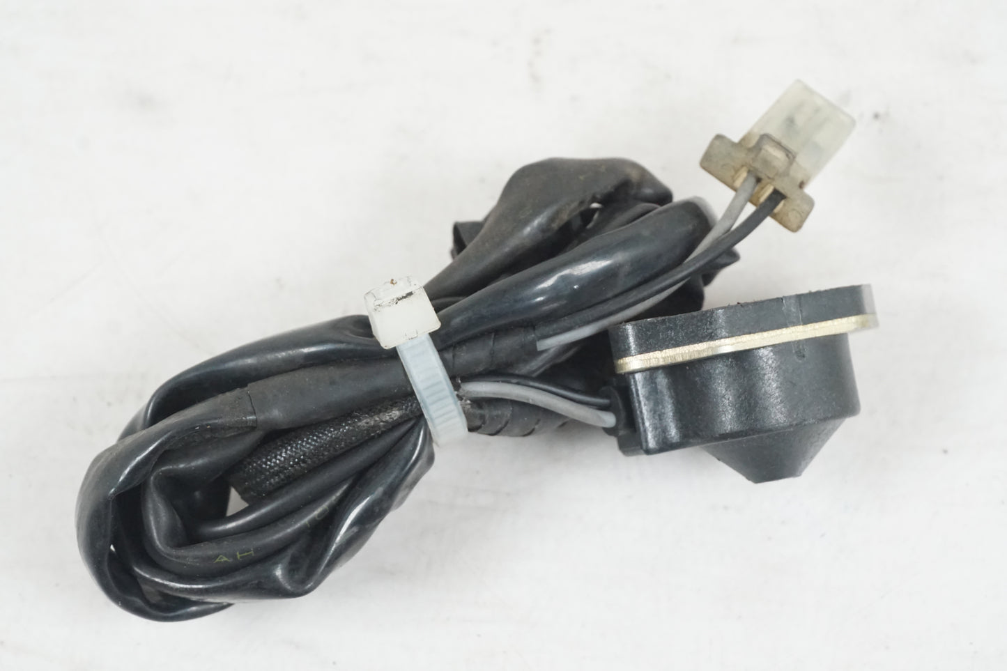 Baksidan på Tändpickup från en Yamaha FJ 1200 -1991 motorcykel.