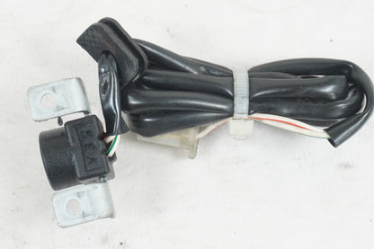 Baksidan på Tändpickup från en Yamaha XJR 1300 -1999 motorcykel.