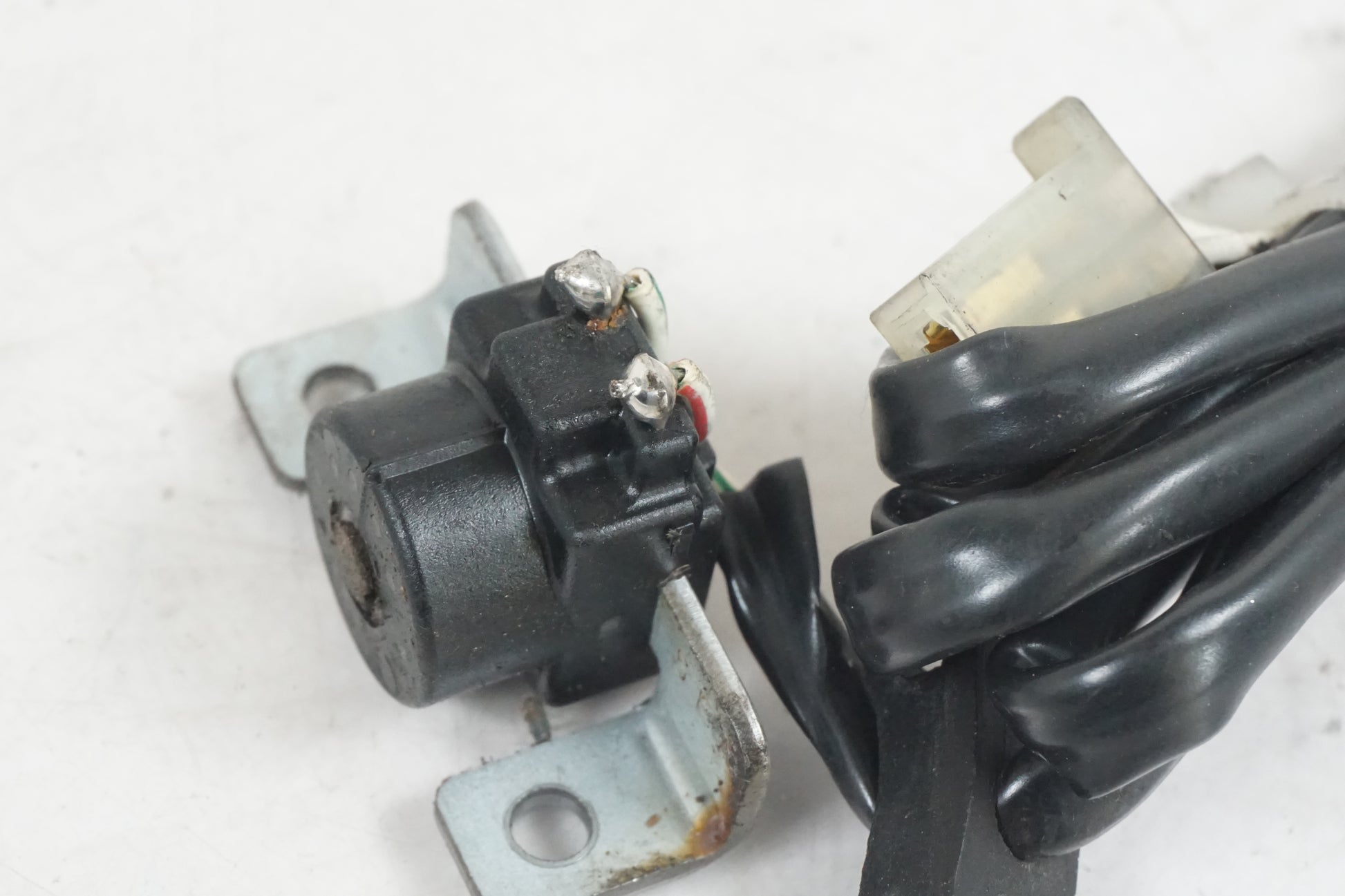 Höger sida på Tändpickup från en Yamaha XJR 1300 -1999 motorcykel.