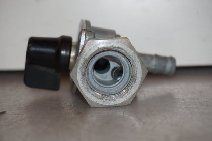 Extrabild1 på Bensinkran från en Honda XL 1000 V -2008 motorcykel.