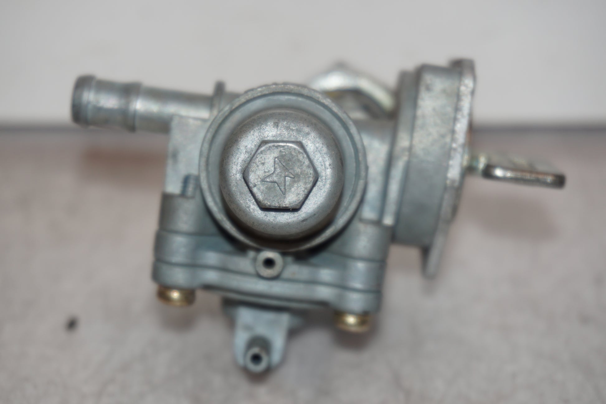 Snett uppifrån på Bensinkran från en Honda CB 750 SF -1999 motorcykel.