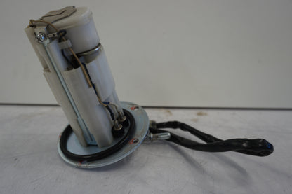 Baksidan på Bensinpump insprut från en Kawasaki ZZ-R 1400 -2010 motorcykel.