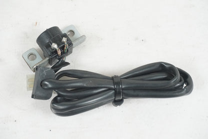 Framsidan på Tändpickup från en Yamaha XJR 1300 -2001 motorcykel.